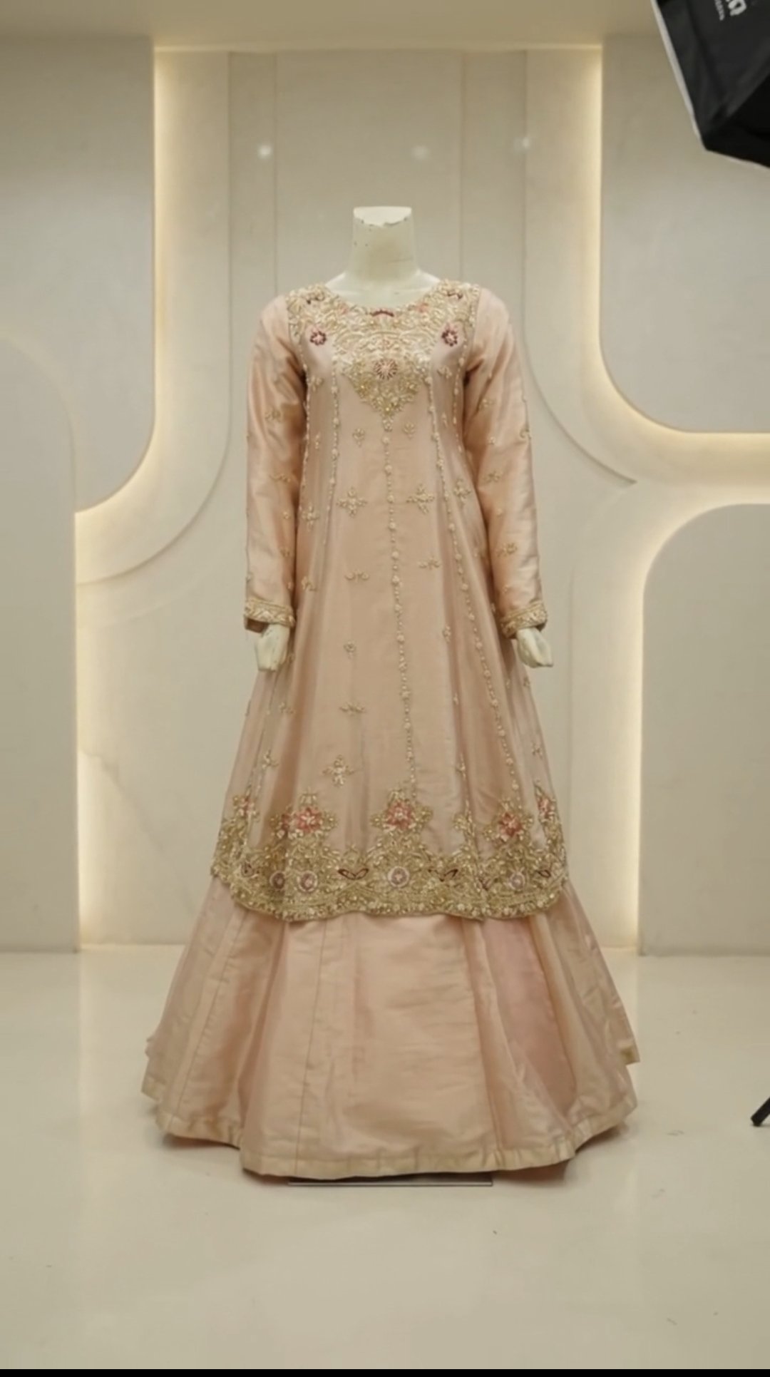 Rosé Gold Elegance — photo 3